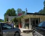 Grannys Cafe: An adorable little cafe to stop at on your way to or from the Olympic National Park/Lake Crescent. Their famous soft-serve ice cream is so yummy.