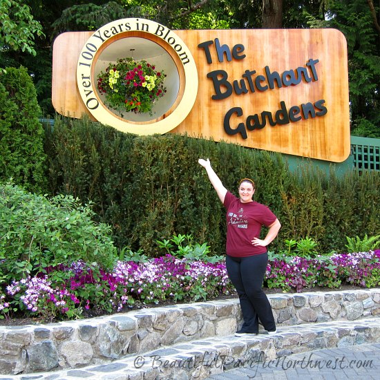 Victoria and Butchart Gardens Christmas Tour 2023 - Vancouver